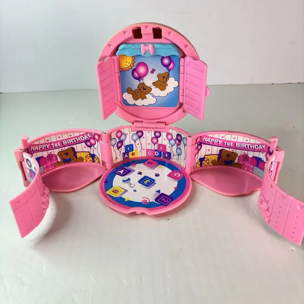 Toy Biz Miss Party Surprise Baby Party 1999 Closed Dome Playset Vintage